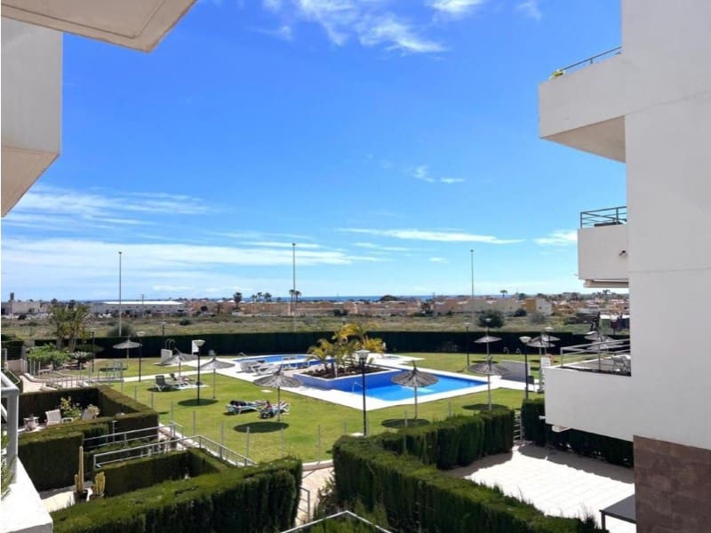 2 soverom Leilighet til salgs i Playa Flamenca med svømmebasseng - € 215 900 (Ref: 9995093)