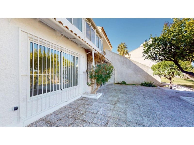 2 makuuhuone Huoneisto myytävänä paikassa Orihuela - 199 000 € (Ref: 9995095)
