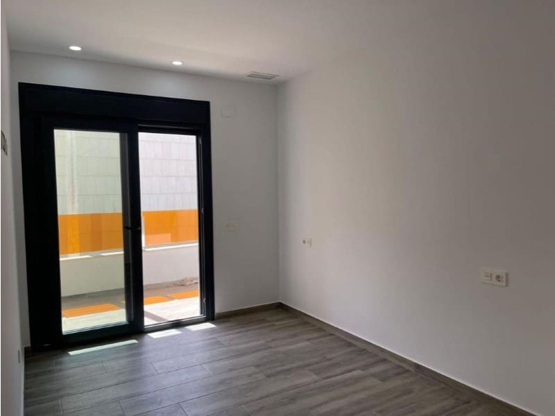 3 sovrum Lägenhet till salu i Torrevieja med pool - 299 900 € (Ref: 9995098)