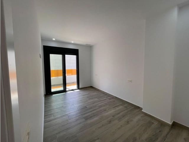 3 sovrum Lägenhet till salu i Las Piscinas Naturales, Torrevieja med pool - 299 900 € (Ref: 9995098)