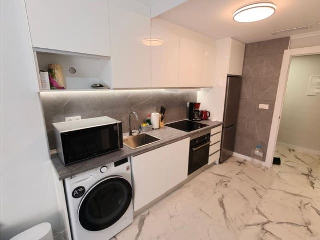 2 soveværelse Lejlighed til salg i Avenida Habaneras - Curva de Palangre, Torrevieja - € 173.000 (Ref: 9995105)