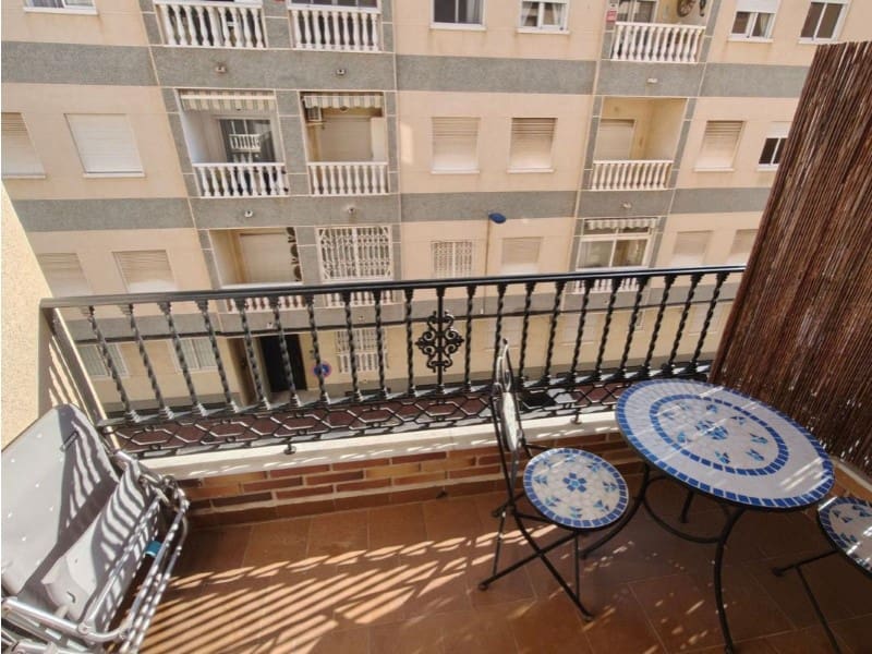 2 soveværelse Lejlighed til salg i Torrevieja - € 173.000 (Ref: 9995105)