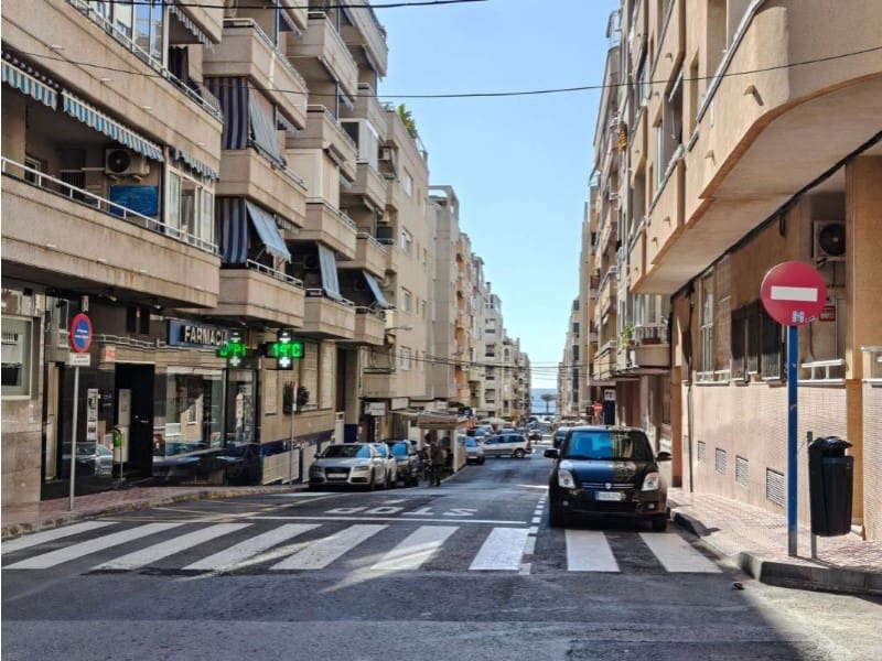2 soveværelse Lejlighed til salg i Torrevieja - € 173.000 (Ref: 9995105)