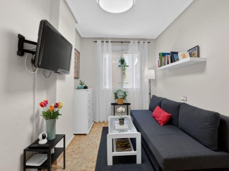 3 soveværelse Lejlighed til salg i Torrevieja med swimmingpool - € 159.000 (Ref: 9995113)