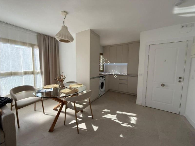 1 soverom Leilighet til salgs i Benidorm med svømmebasseng - € 269 000 (Ref: 9995125)