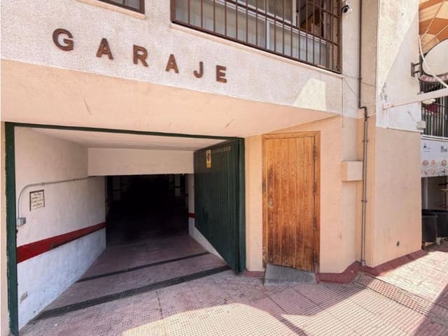 Bedrift til salgs i Nueva Torrevieja, Torrevieja - € 845 000 (Ref: 9995127)
