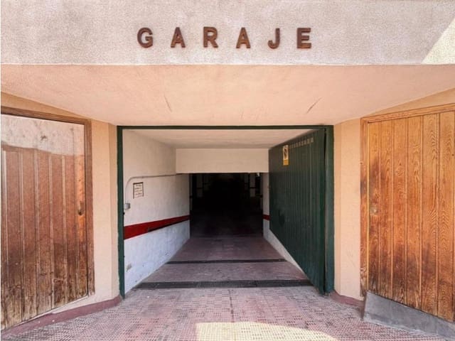 Bedrift til salgs i Nueva Torrevieja, Torrevieja - € 845 000 (Ref: 9995127)