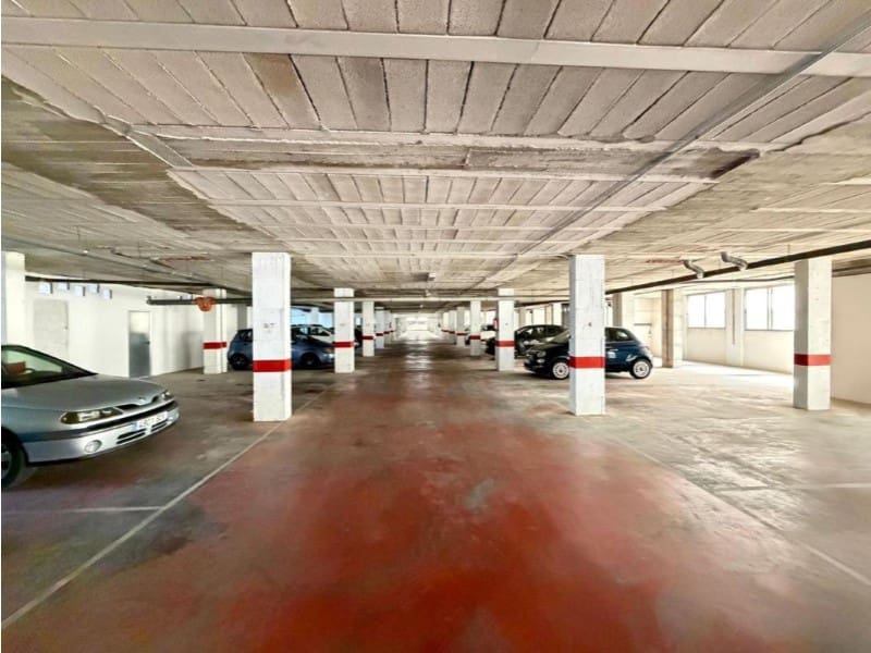 Bedrift til salgs i Torrevieja - € 845 000 (Ref: 9995127)