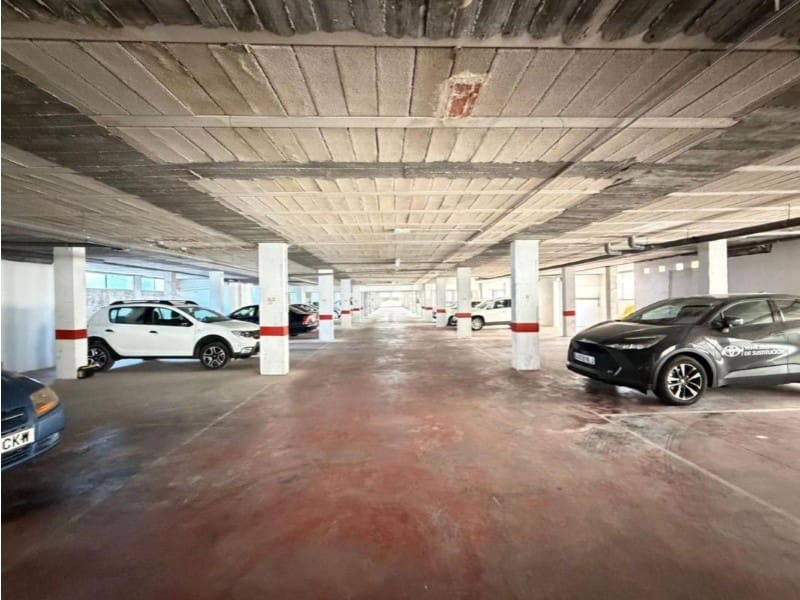 Bedrift til salgs i Torrevieja - € 845 000 (Ref: 9995127)