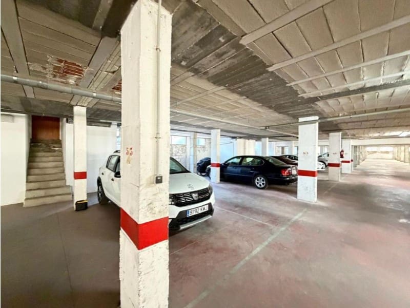 Bedrift til salgs i Torrevieja - € 845 000 (Ref: 9995127)