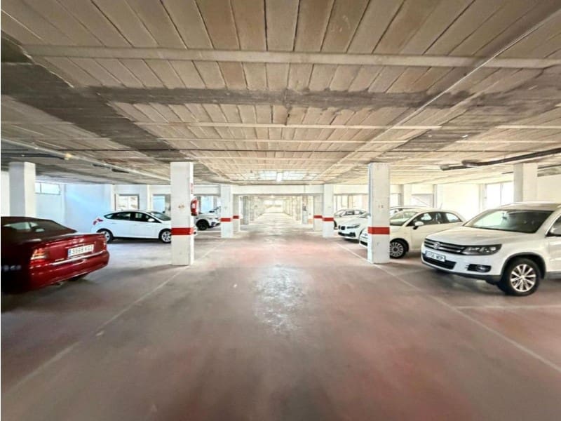 Bedrift til salgs i Torrevieja - € 845 000 (Ref: 9995127)