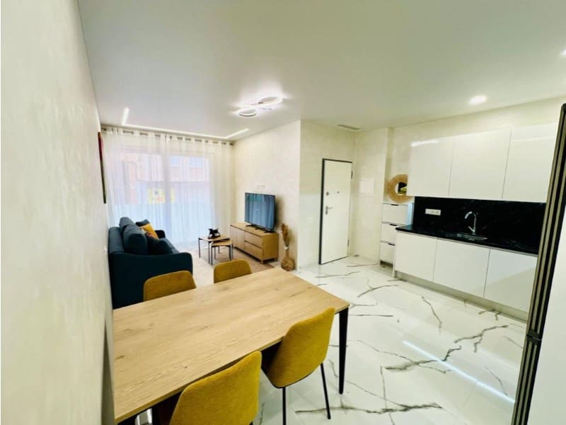 2 bedroom Apartment for sale in Torrevieja - € 230,000 (Ref: 9997069)