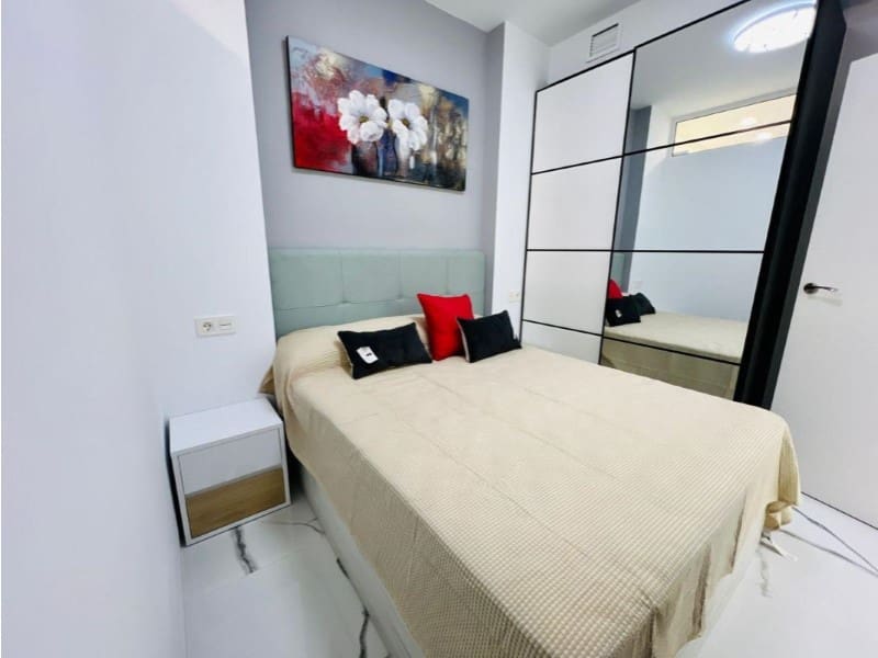 2 bedroom Apartment for sale in Torrevieja - € 230,000 (Ref: 9997069)
