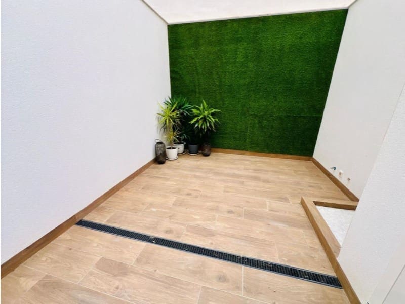 2 bedroom Apartment for sale in Torrevieja - € 230,000 (Ref: 9997069)