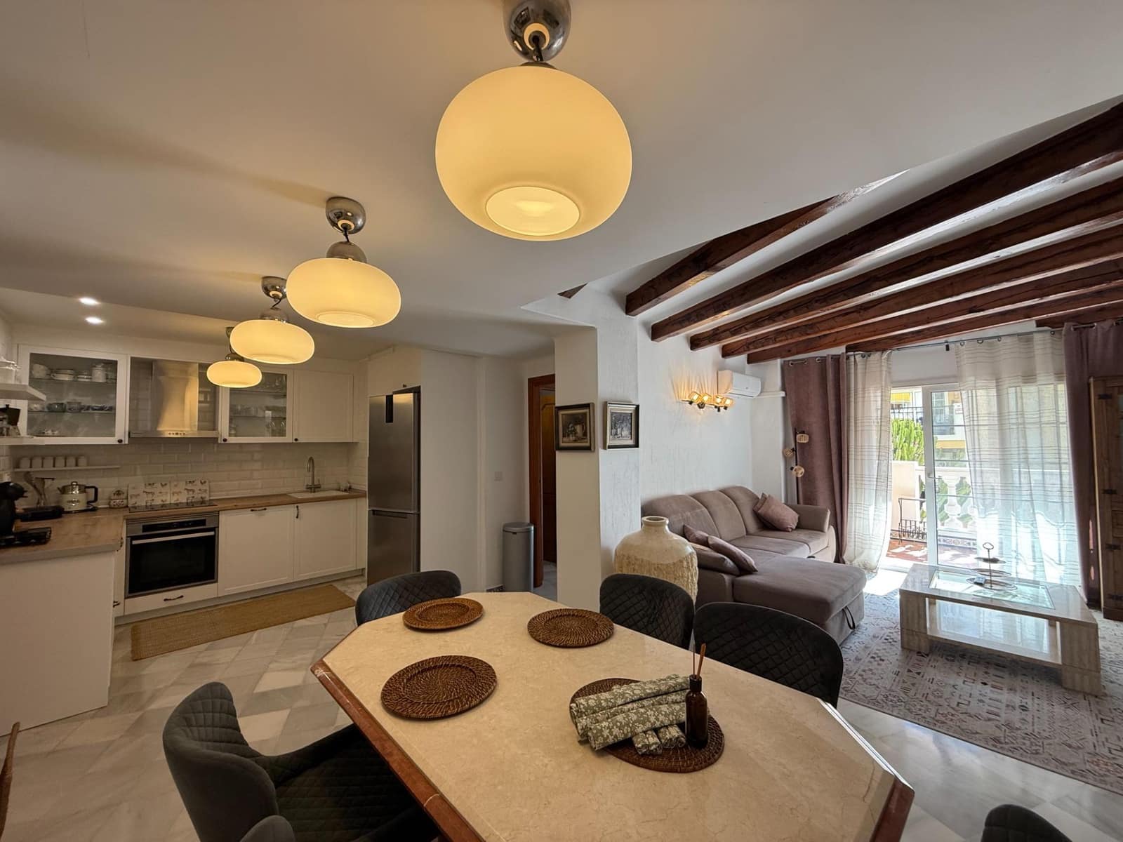 3 makuuhuone Huoneisto myytävänä paikassa Torrevieja - 320 000 € (Ref: 10078396)