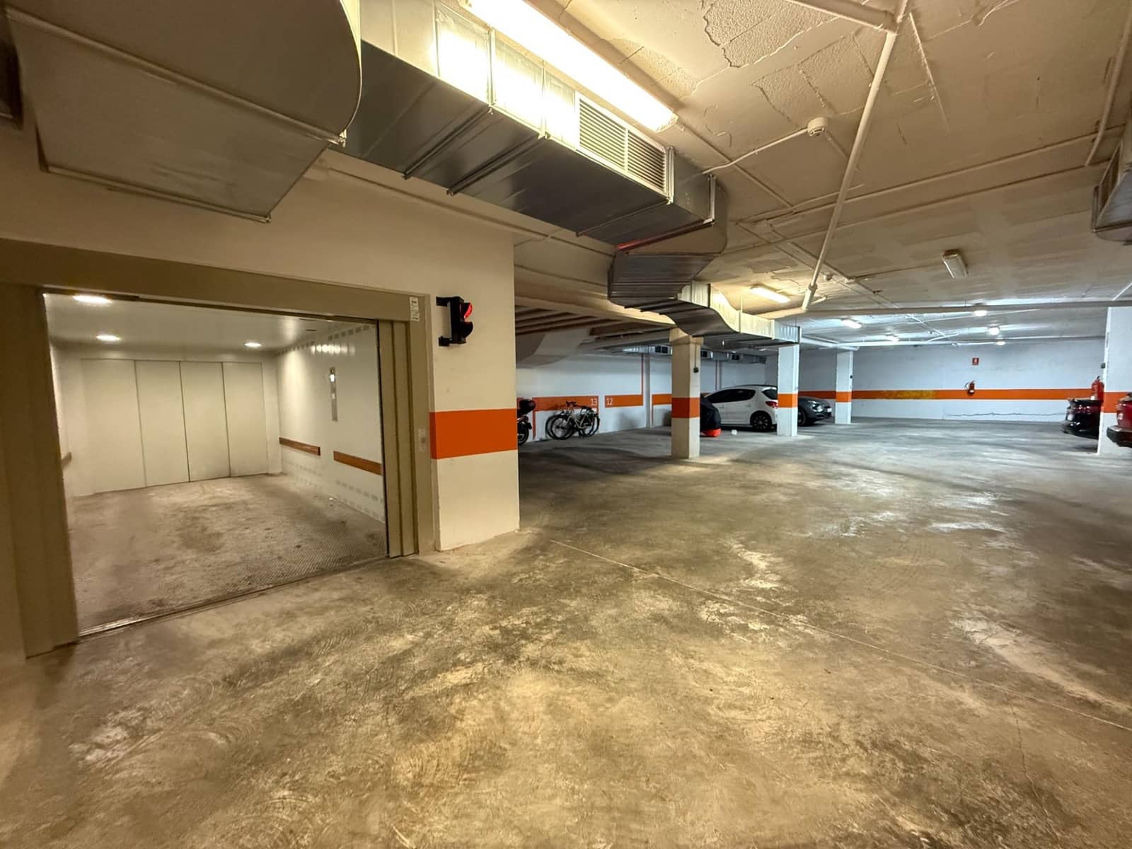 Garaje en Torrevieja en venta - 15.000 € (Ref: 10132772)
