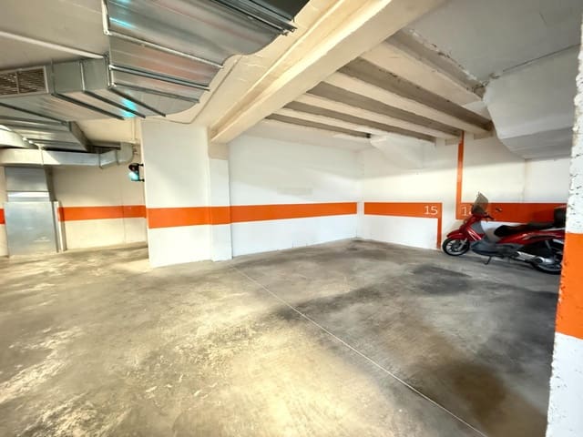 Garage zu verkaufen in Centro - Muelle Pesquero, Torrevieja - 45.000 € (Ref: 10132773)