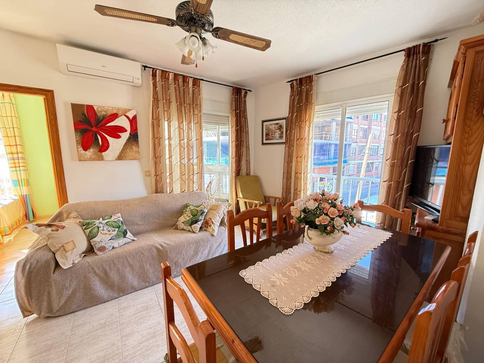 Apartamento de 2 habitaciones en Torrevieja en venta con garaje - 189.000 € (Ref: 10171708)