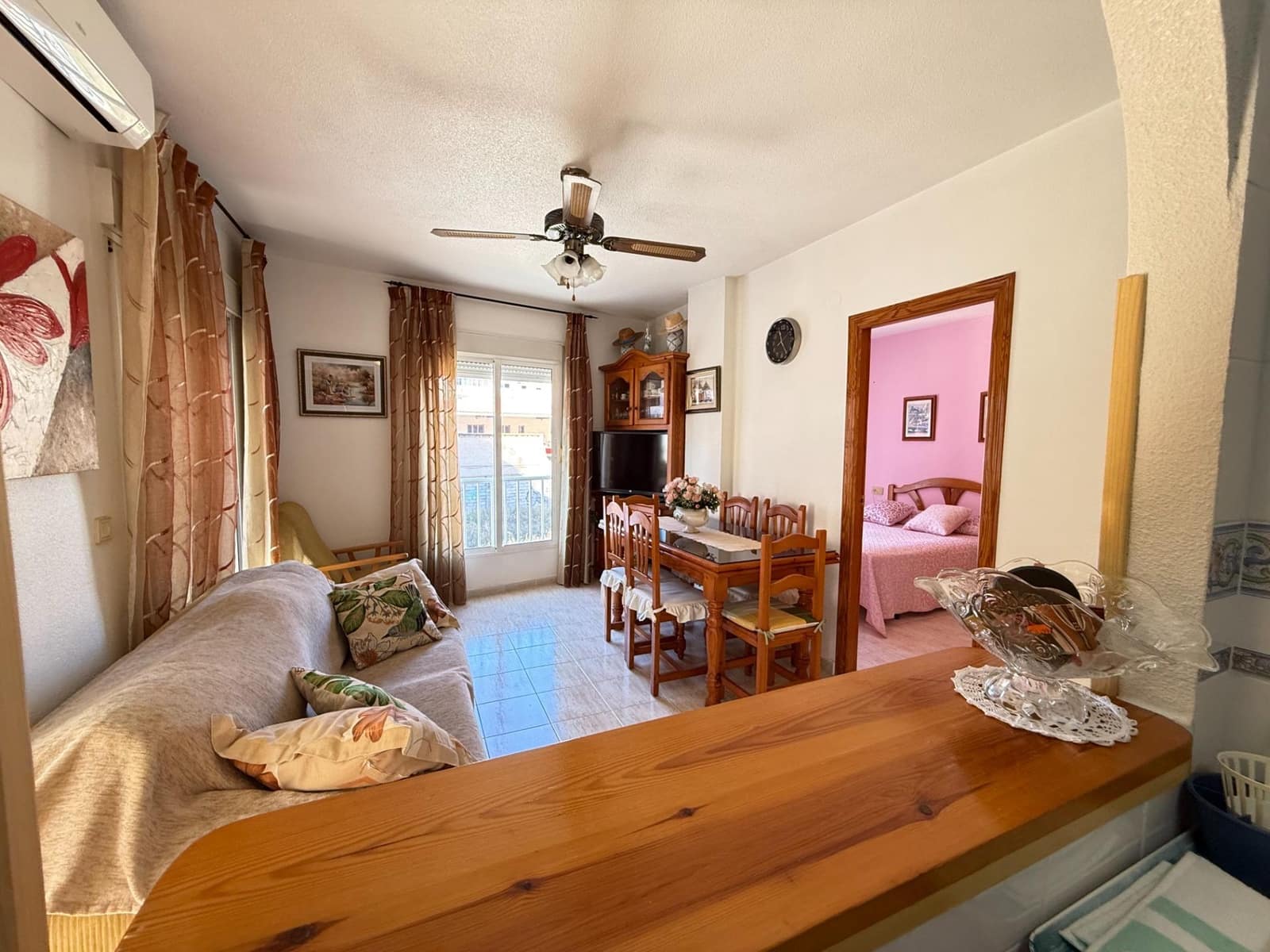 Apartamento de 2 habitaciones en Torrevieja en venta con garaje - 189.000 € (Ref: 10171708)