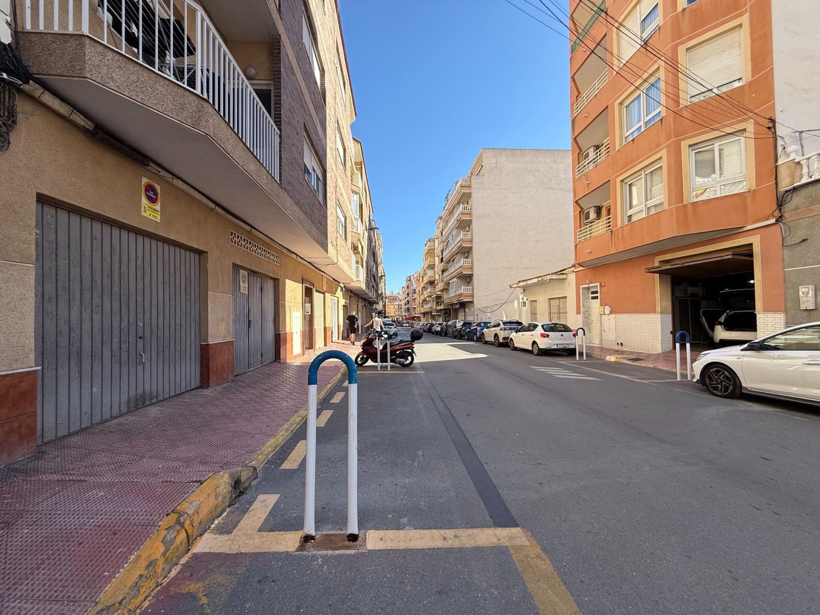 Apartamento de 2 habitaciones en Torrevieja en venta con garaje - 189.000 € (Ref: 10171708)