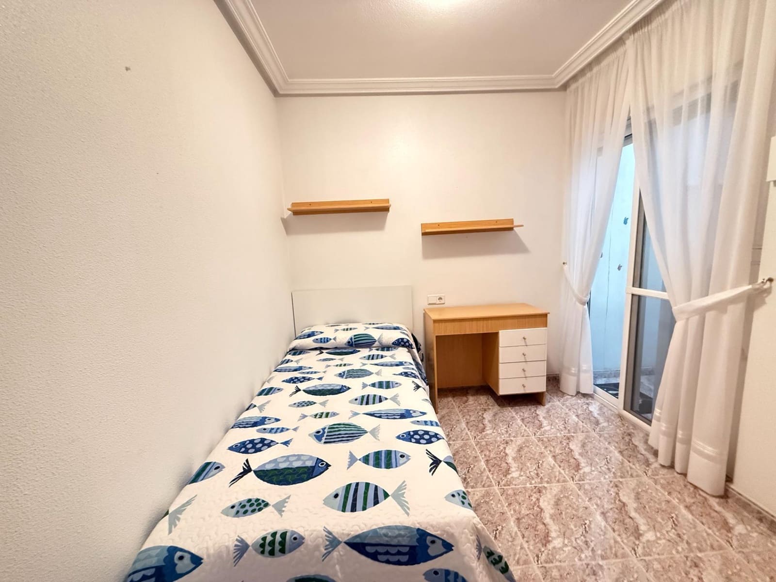 2 bedroom Apartment for sale in Torrevieja with garage - € 149,000 (Ref: 10173977)