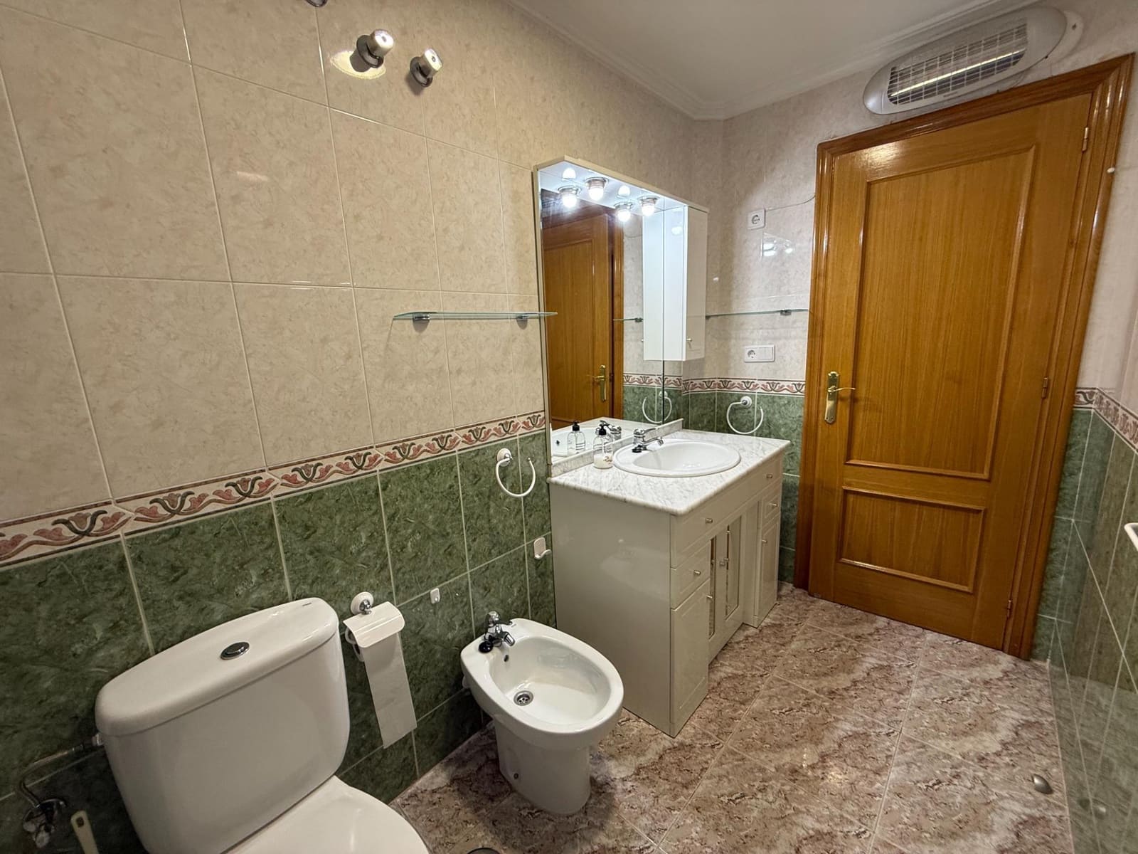 2 bedroom Apartment for sale in Torrevieja with garage - € 149,000 (Ref: 10173977)