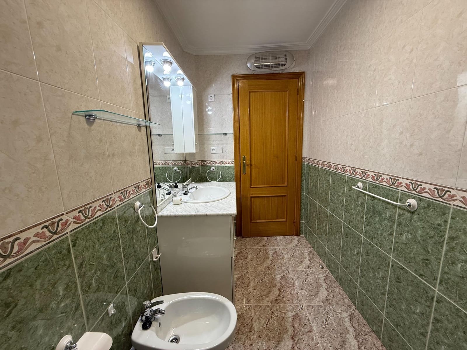 2 bedroom Apartment for sale in Torrevieja with garage - € 149,000 (Ref: 10173977)