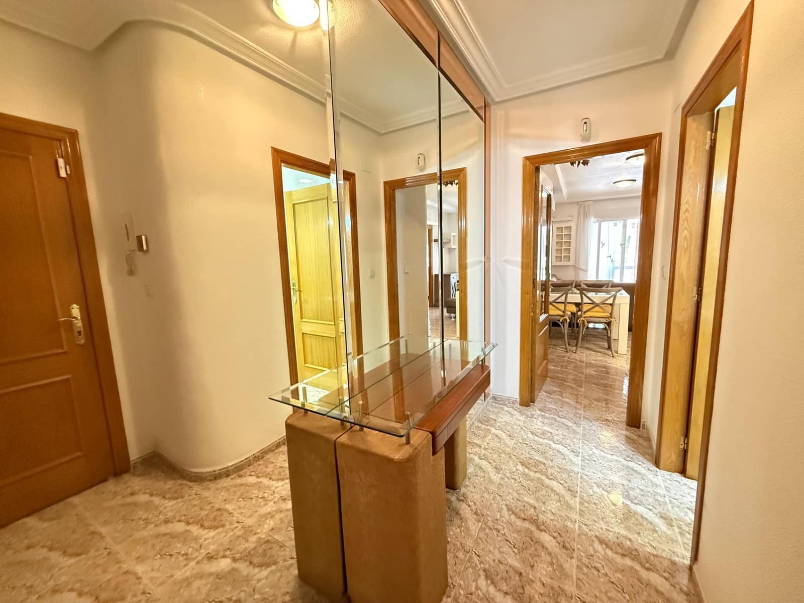 2 bedroom Apartment for sale in Torrevieja with garage - € 149,000 (Ref: 10173977)