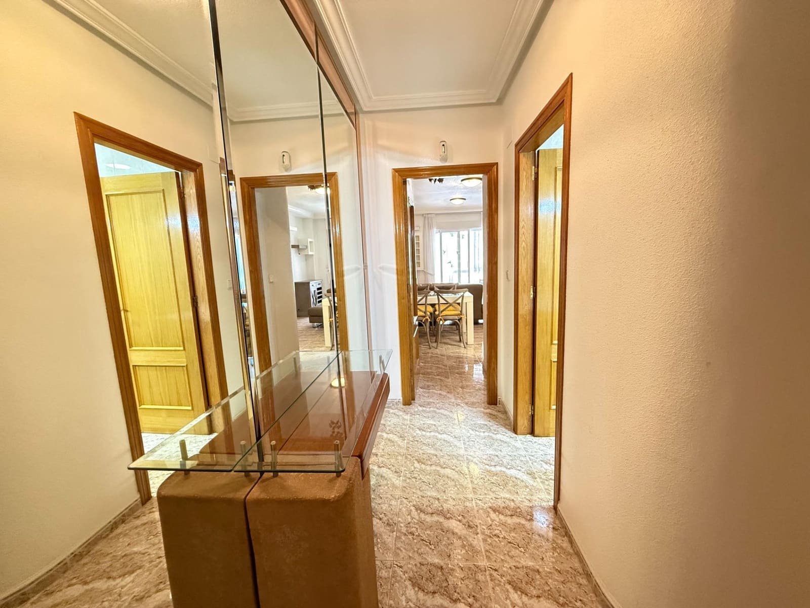 2 bedroom Apartment for sale in Torrevieja with garage - € 149,000 (Ref: 10173977)