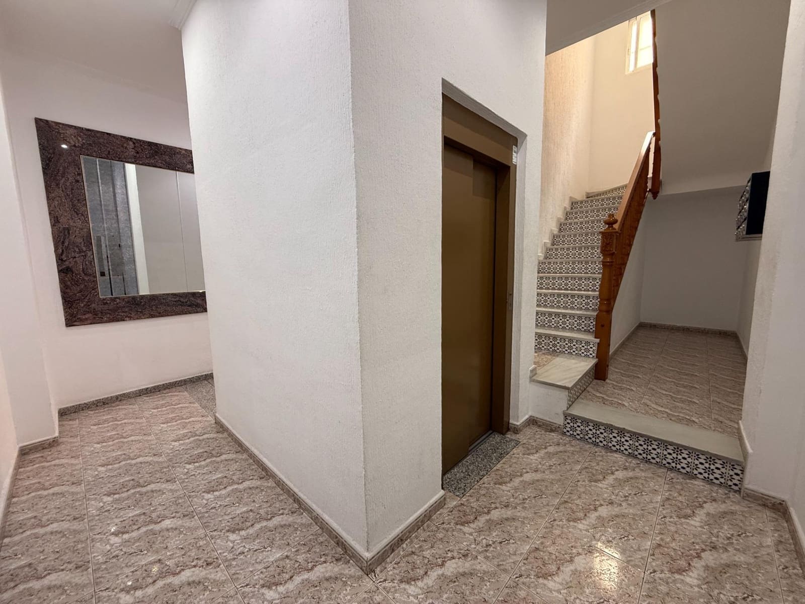 2 bedroom Apartment for sale in Torrevieja with garage - € 149,000 (Ref: 10173977)