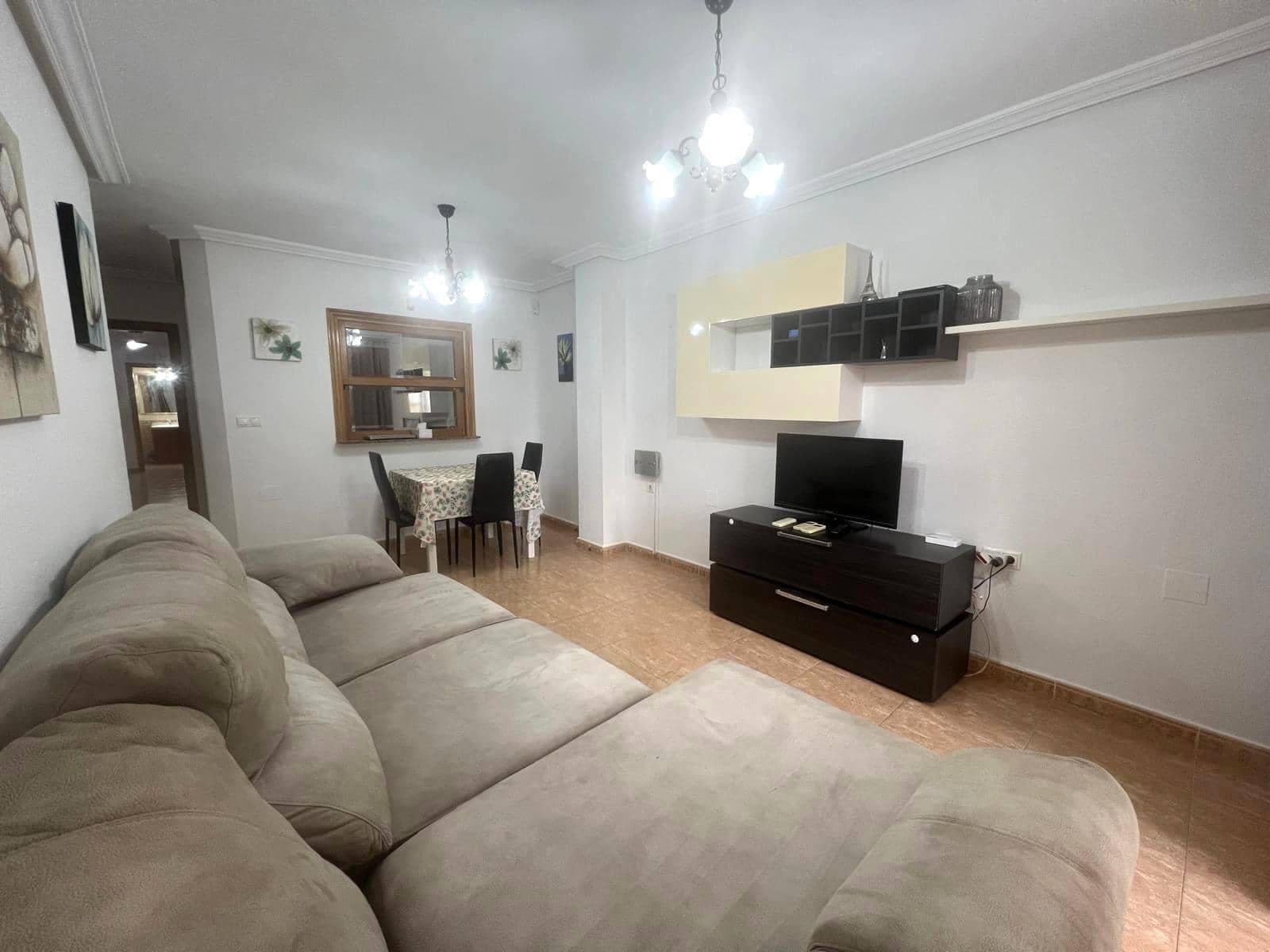 2 bedroom Apartment for rent in Torrevieja - € 850 (Ref: 10173978)