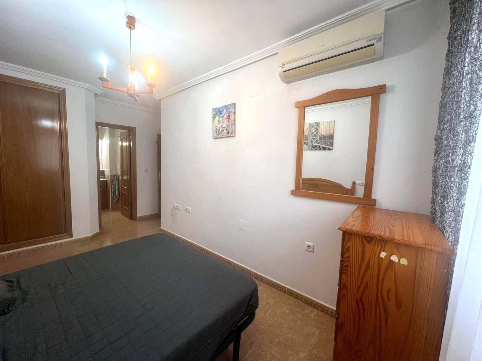 2 bedroom Apartment for rent in Torrevieja - € 850 (Ref: 10173978)