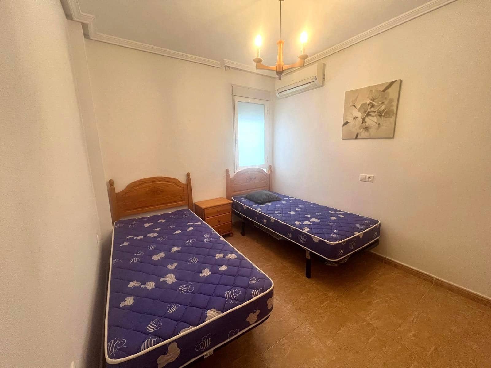 2 bedroom Apartment for rent in Torrevieja - € 850 (Ref: 10173978)