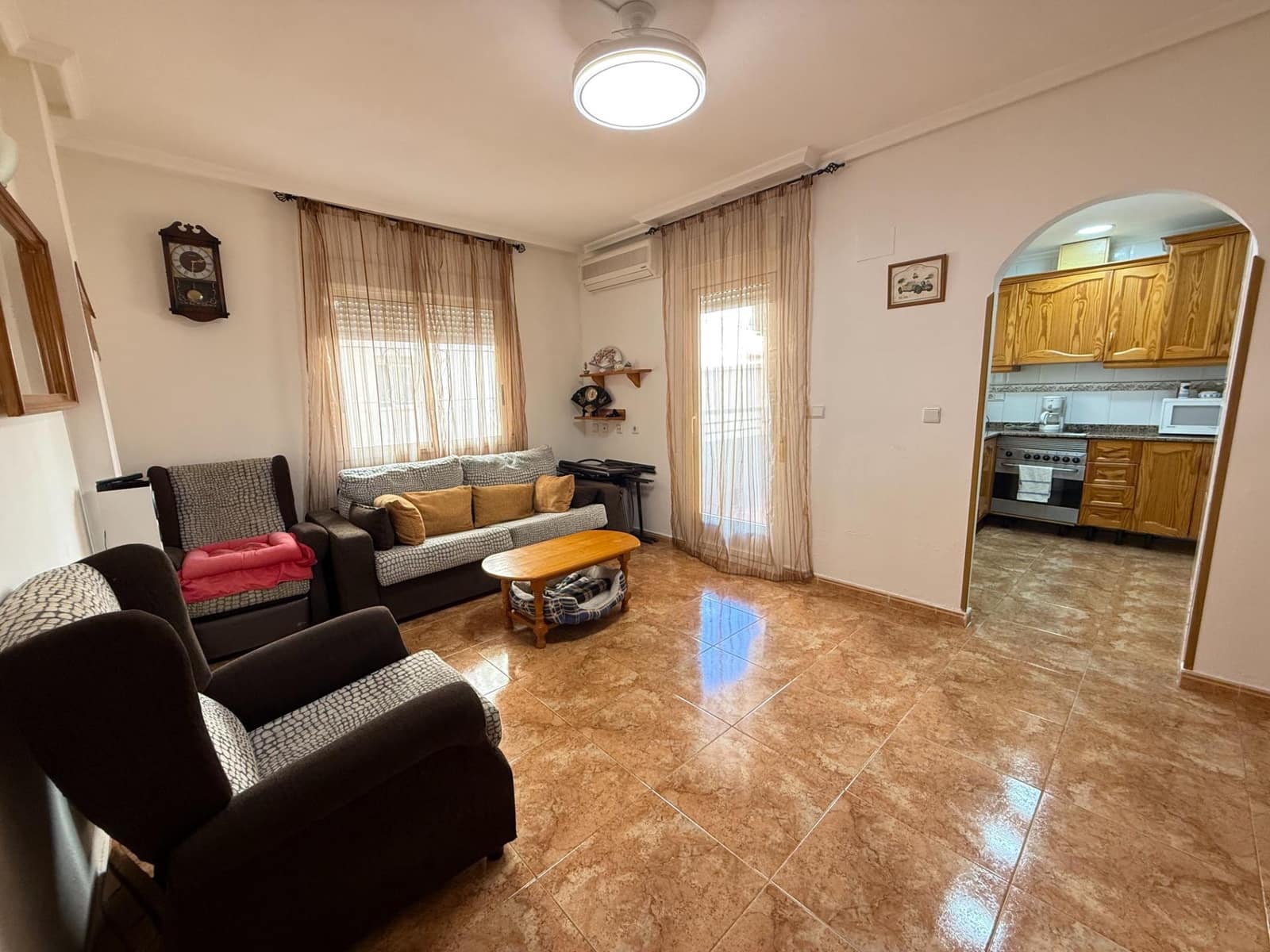 2 sovrum Lägenhet till salu i Torrevieja med pool - 136 500 € (Ref: 10184975)