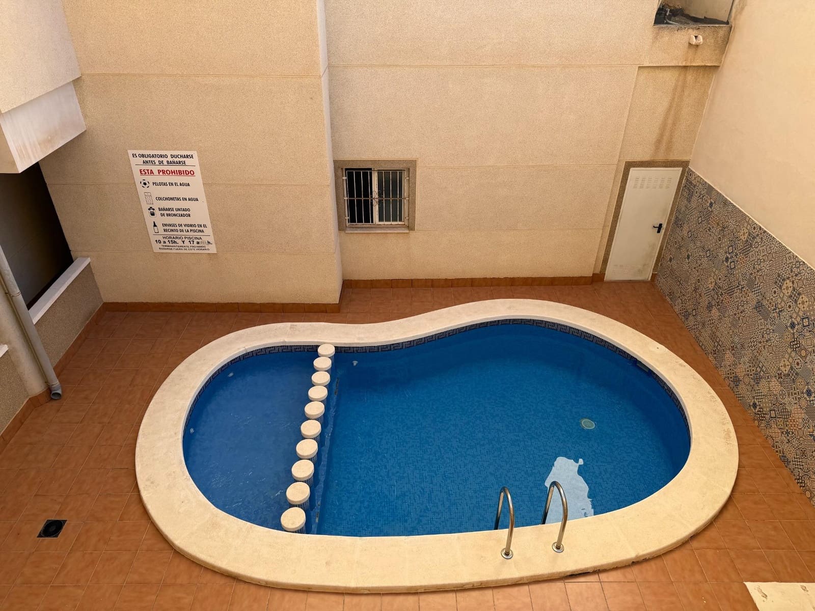 2 sovrum Lägenhet till salu i Torrevieja med pool - 136 500 € (Ref: 10184975)