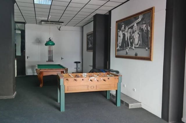 Kaupallinen myytävänä paikassa Playa del Cura, Torrevieja - 225 000 € (Ref: 9630511)