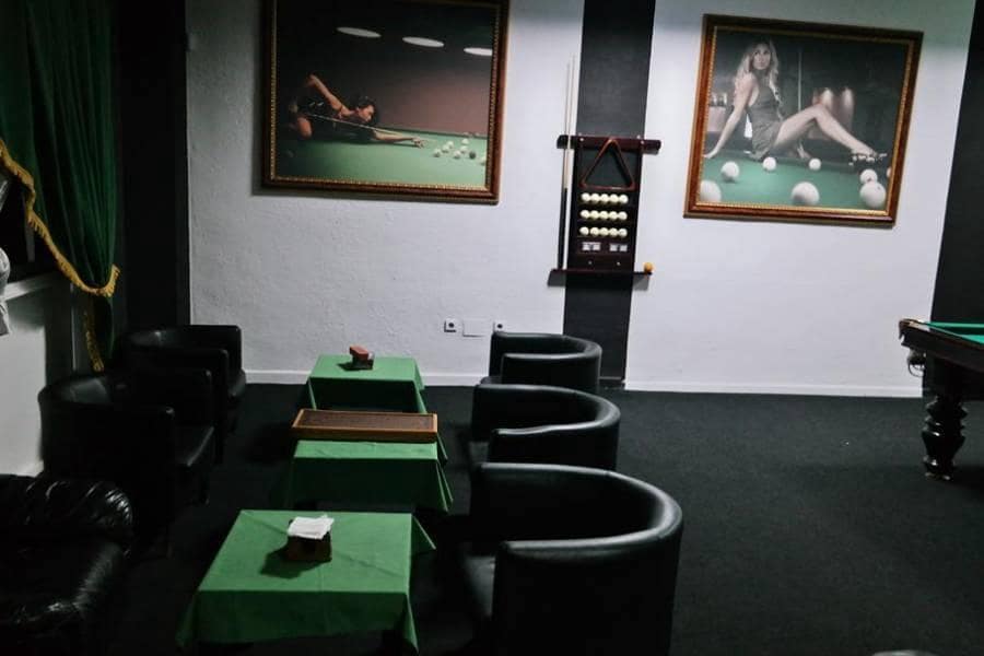 Kaupallinen myytävänä paikassa Torrevieja - 225 000 € (Ref: 9630511)