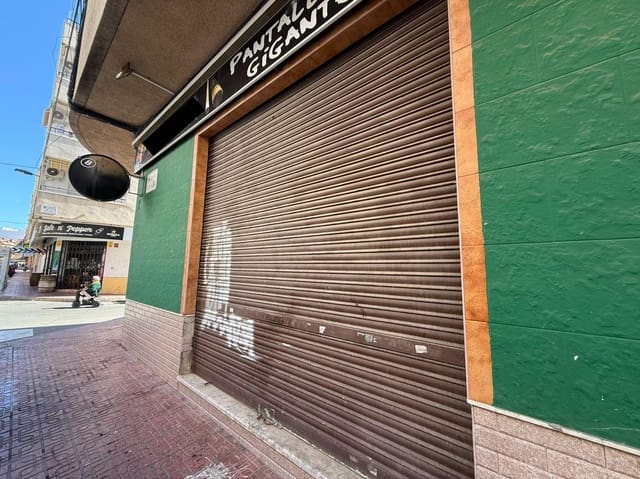 Kaupallinen myytävänä paikassa Playa del Cura, Torrevieja - 225 000 € (Ref: 9630511)