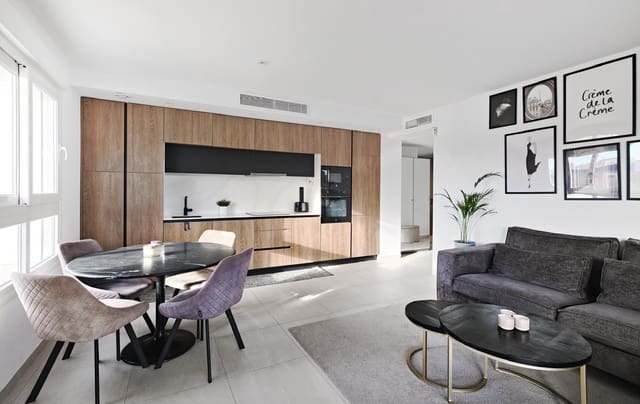 3 makuuhuone Huoneisto myytävänä paikassa Villamartin, Orihuela mukana uima-altaan 
autotalli - 320 000 € (Ref: 9630515)