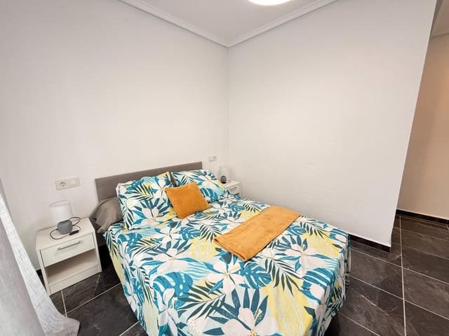 3 quarto Apartamento para venda em Centro, Torrevieja - 170 800 € (Ref: 9630526)