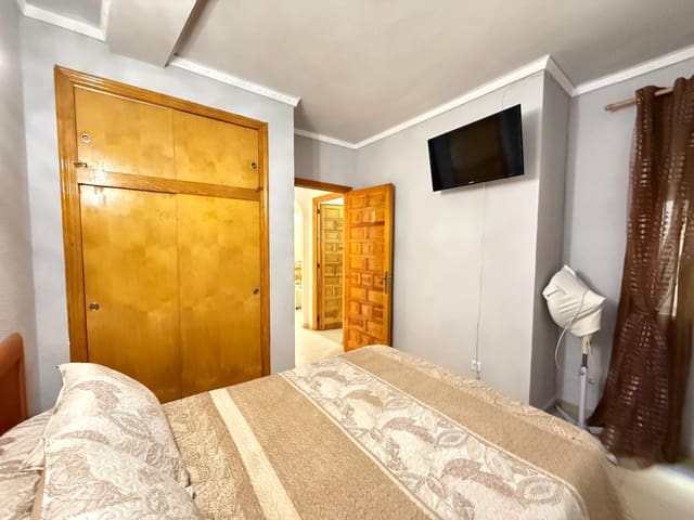 2 Zimmer Apartment zu verkaufen in Cabo Cervera, Torrevieja mit Pool - 130.000 € (Ref: 9630527)