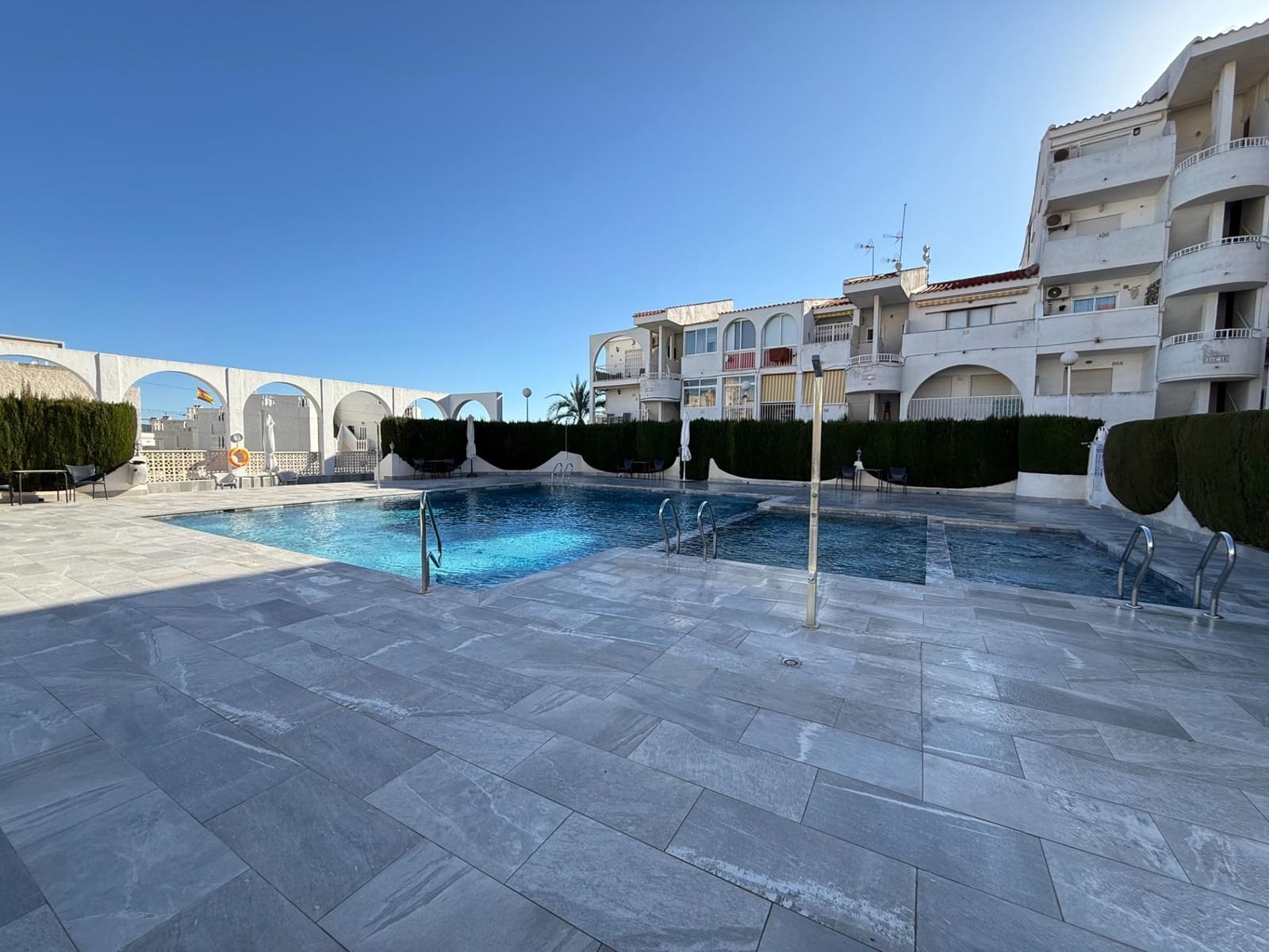 2 Zimmer Apartment zu verkaufen in Cabo Cervera mit Pool - 130.000 € (Ref: 9630527)