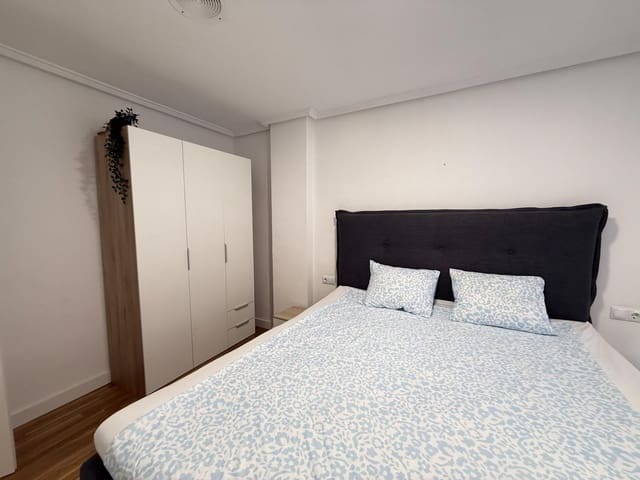 4 soverom Leilighet til salgs i Avenida Habaneras - Curva de Palangre, Torrevieja - € 175 000 (Ref: 9630528)