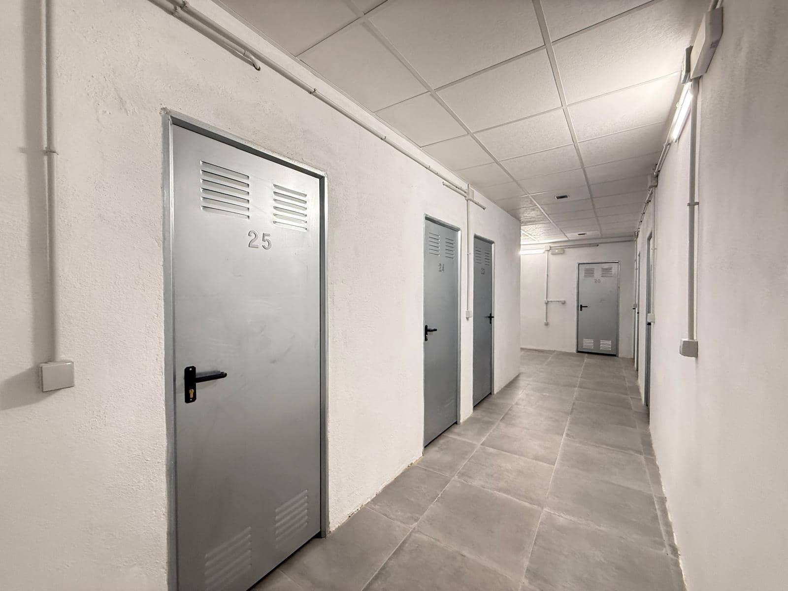 Kommersiell til salgs i Torrevieja - € 5 900 (Ref: 9630529)