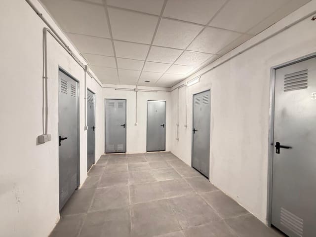 Kommersiell til salgs i Las Piscinas Naturales, Torrevieja - € 5 900 (Ref: 9630529)