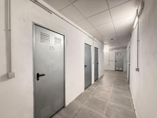 Kommersiell til salgs i Las Piscinas Naturales, Torrevieja - € 5 900 (Ref: 9630529)