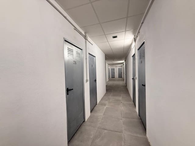 Kommersiell til salgs i Las Piscinas Naturales, Torrevieja - € 5 900 (Ref: 9630529)