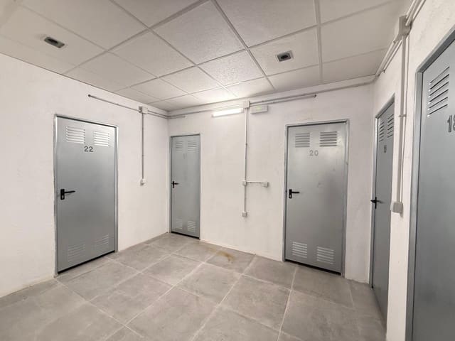 Kommersiell til salgs i Las Piscinas Naturales, Torrevieja - € 5 900 (Ref: 9630529)