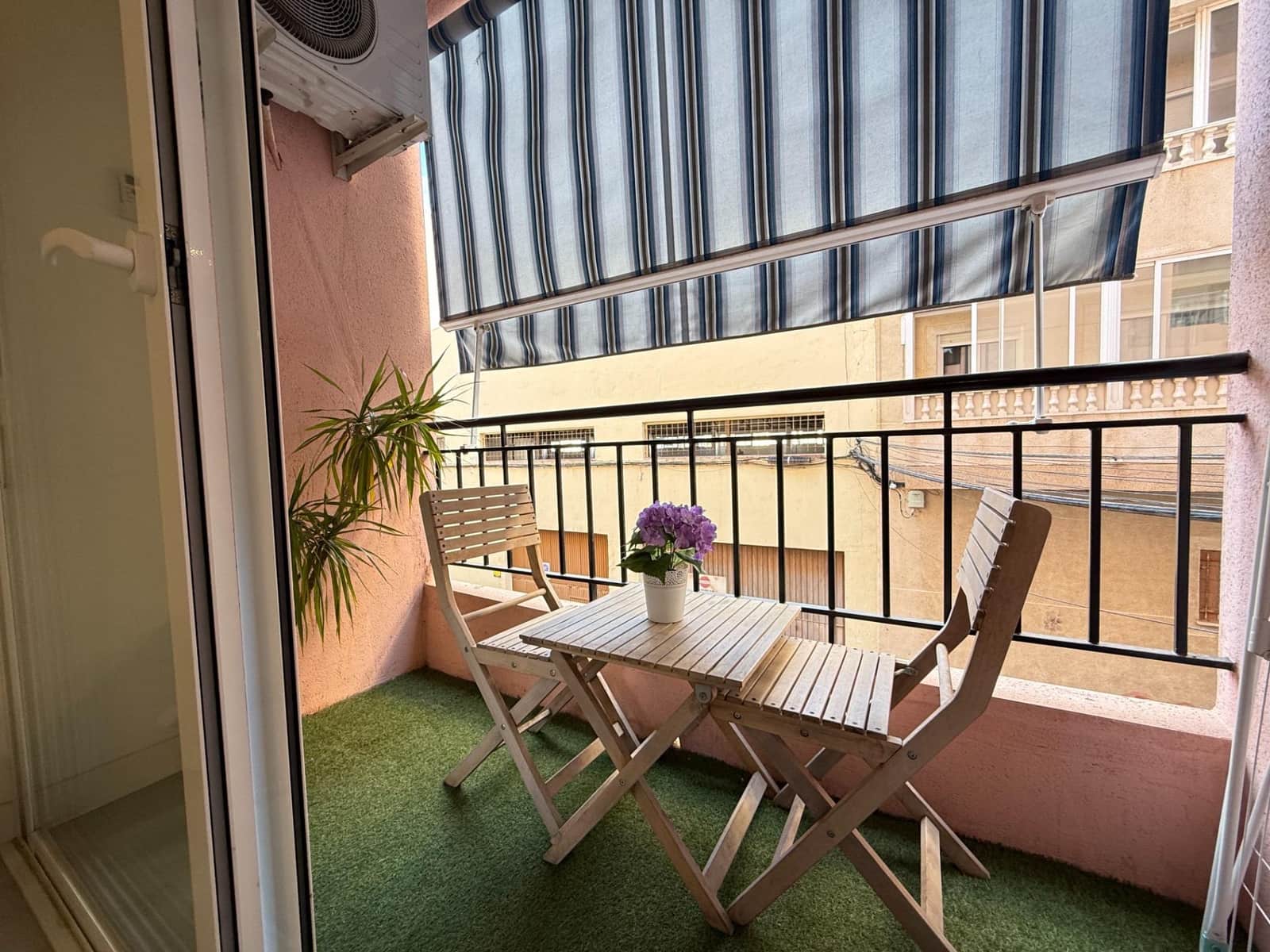 Studio zu verkaufen in Torrevieja mit Pool - 104.900 € (Ref: 9630531)