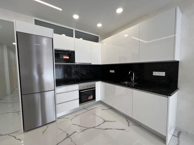 2 makuuhuone Ranta-asunto myytävänä paikassa Playa del Cura, Torrevieja - 230 000 € (Ref: 9630533)